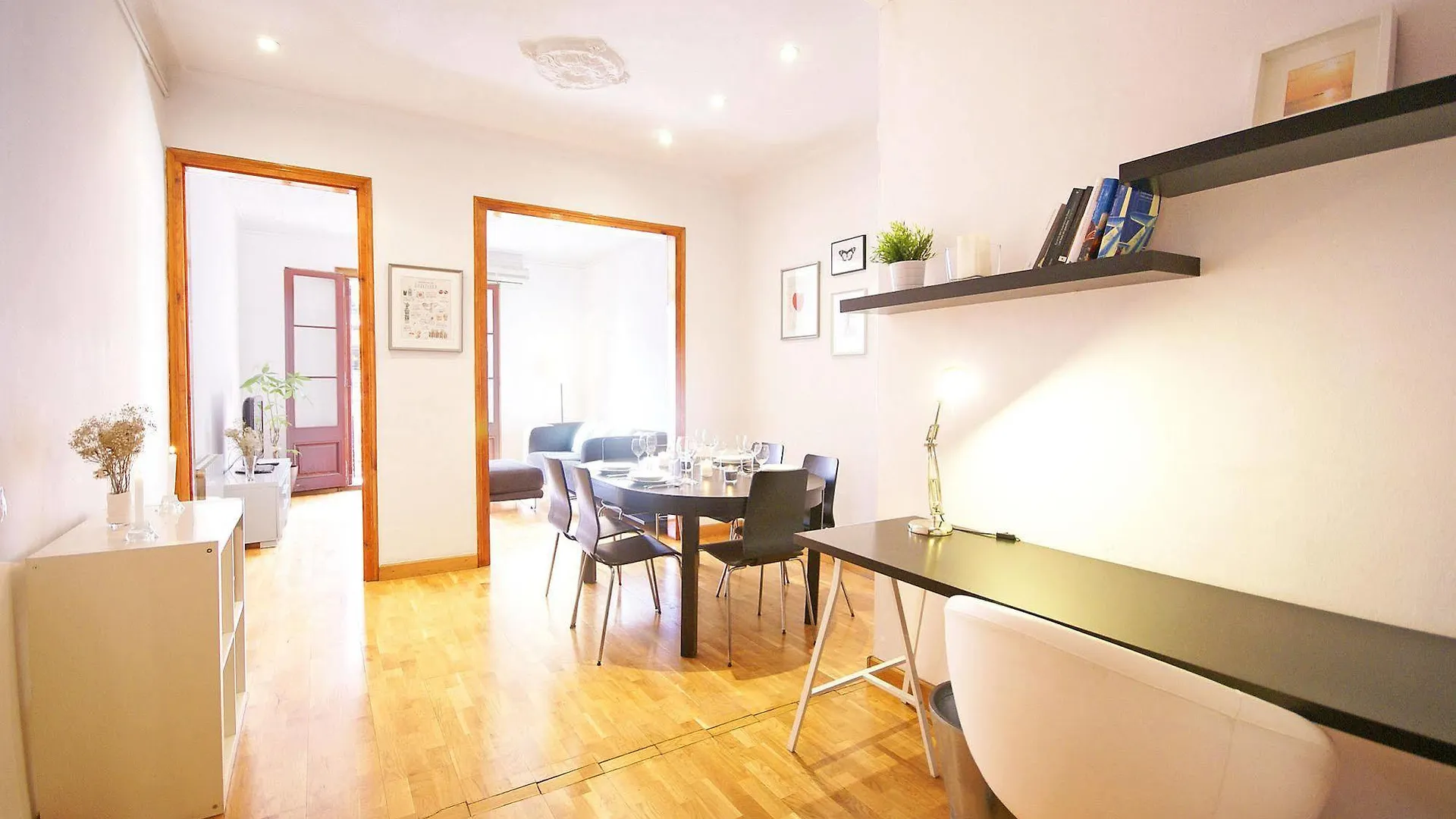 Apartamento Flateli Aribau Barcelona España